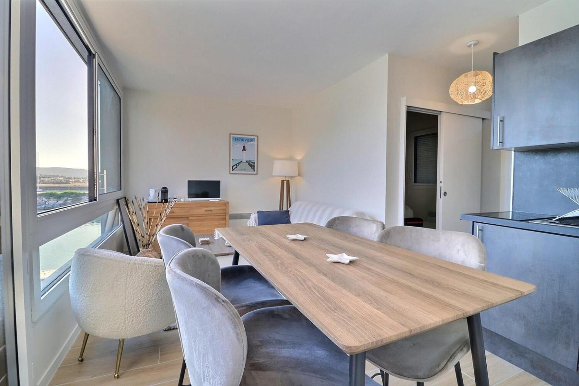 Sublime Apartment Facing The Port & Planches Deauville Eksteriør billede