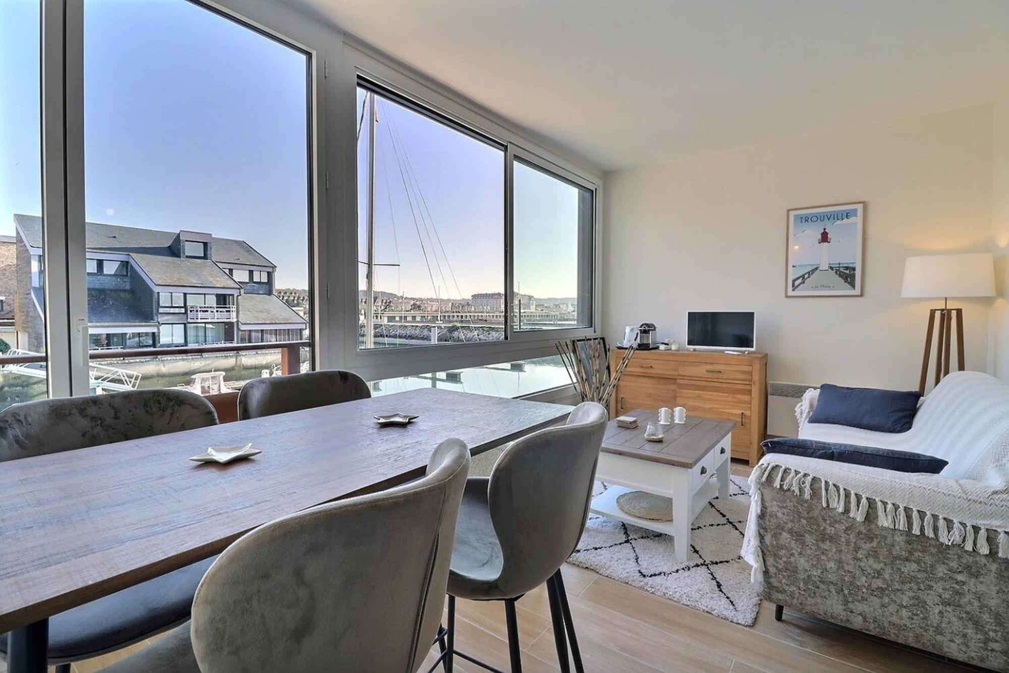 Sublime Apartment Facing The Port & Planches Deauville Eksteriør billede